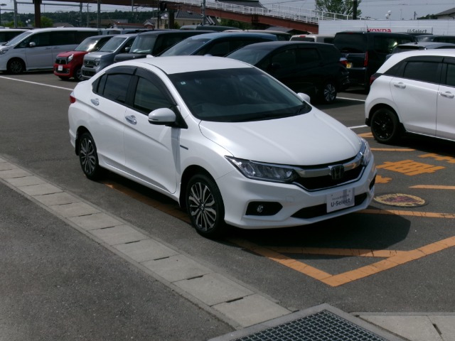 グレイス1.5 ハイブリッド EX ホンダセンシング 4WD