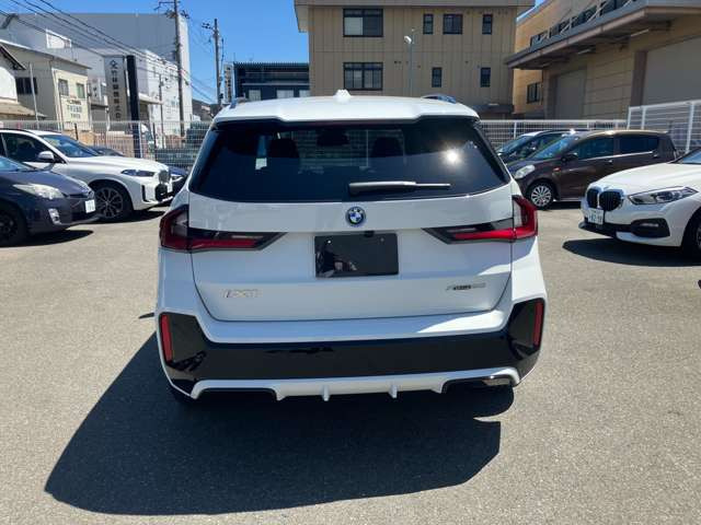 iX1xドライブ30 Mスポーツ 4WD
