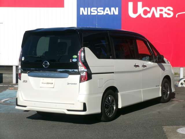 セレナ1.2 e-POWER ハイウェイスターV
