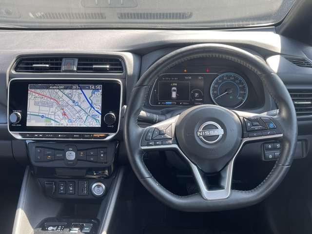 リーフX Vセレクション 90周年記念車