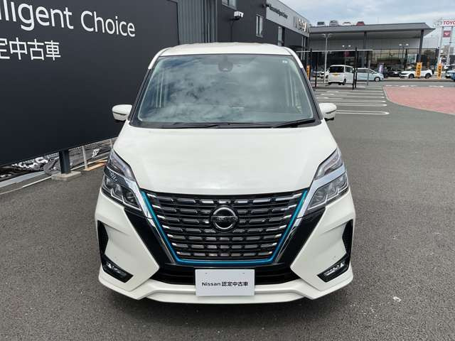 セレナ1.2 e-POWER ハイウェイスターV