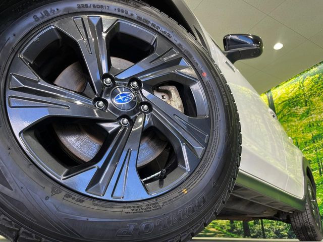 �y����17�C���`�A���~�z�C�[���z�O�ςɃ}�b�`���������A���~�z�C�[���𑕒����Ă���܂��B�e��ЊO�A���~�z�C�[����A�X�^�b�h���X�^�C�����戵�����Ă���܂��B���񂲑��k����������