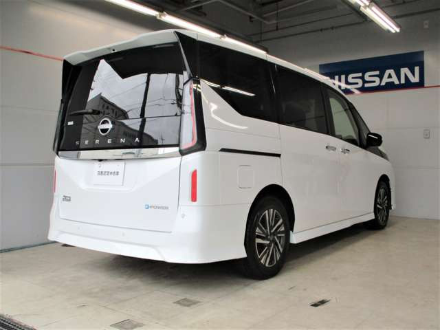 セレナ1.4 e-POWER ハイウェイスターV