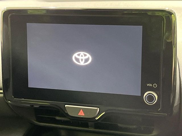 �y8�C���` �f�B�X�v���C�I�[�f�B�I�z���ʂ̃f�B�X�v���C��AppleCarPlay��AndroidAuto�����p�\�B�傫�ȉ�ʂŃX�}�z�i�r�A�v���������p���������܂���