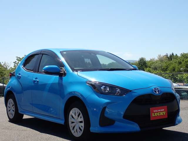 ヤリス1.5 ハイブリッド X E-Four 4WD