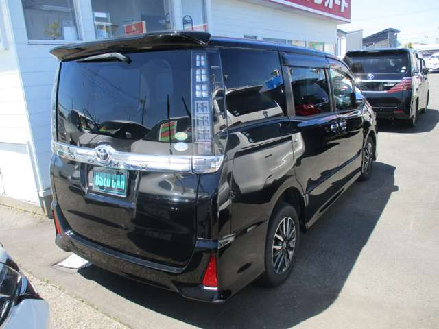 ヴォクシー2.0 ZS 煌II 4WD