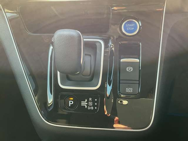セレナ1.2 e-POWER ハイウェイスター