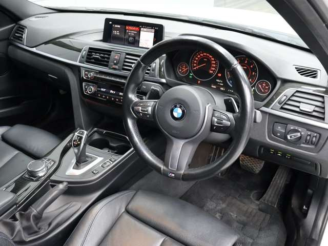 3シリーズセダン320d Mスポーツ