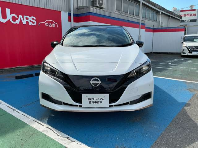リーフX Vセレクション 90周年記念車
