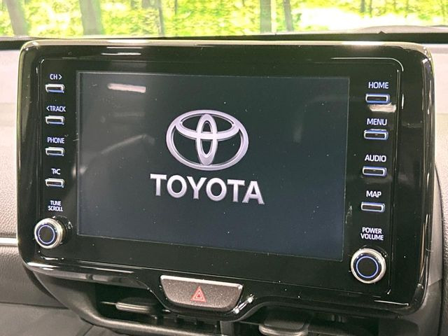 �y8�C���` �f�B�X�v���C�I�[�f�B�I�z���ʂ̃f�B�X�v���C��AppleCarPlay��AndroidAuto�����p�\�B�傫�ȉ�ʂŃX�}�z�i�r�A�v���������p���������܂���