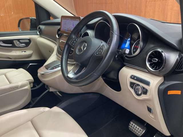 VクラスV220d アバンギャルド ロング AMGライン