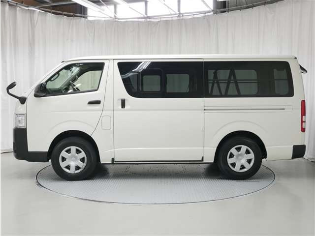 レジアスエース2.8 DX ロング ディーゼル 4WD