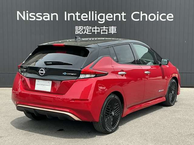 リーフX Vセレクション 90周年記念車