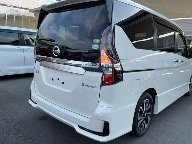 セレナ1.2 e-POWER ハイウェイスターV