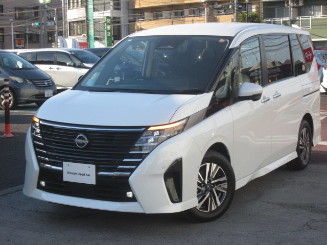 セレナ1.4 e-POWER ルキシオン