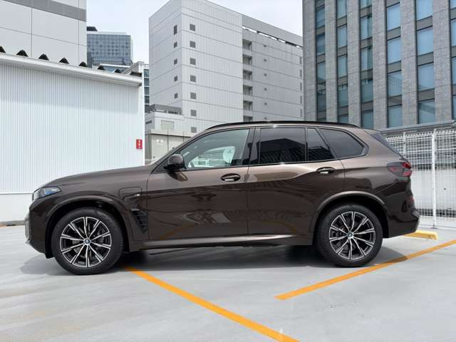 X5xドライブ 50e Mスポーツ 4WD