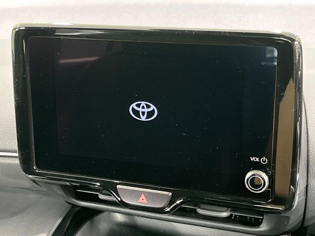 �y8�C���` �f�B�X�v���C�I�[�f�B�I�z���ʂ̃f�B�X�v���C��AppleCarPlay��AndroidAuto�����p�\�B�傫�ȉ�ʂŃX�}�z�i�r�A�v���������p���������܂���