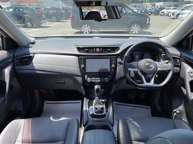 エクストレイル2.0 20Xi ハイブリッド 4WD