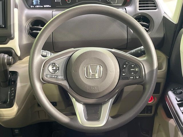 �y�X�e�A�����O�X�C�b�`�z�^�]���A�O������ڐ������炷���ƂȂ��A�I�[�f�B�I���̑��삪�\�ȕ֗��@�\!���S&���K�ȃh���C�u�����o���Ă���܂���