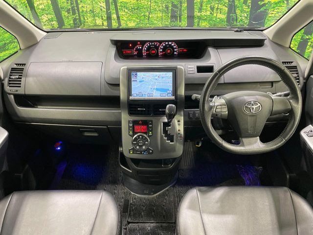 ヴォクシー2.0 ZS 煌III