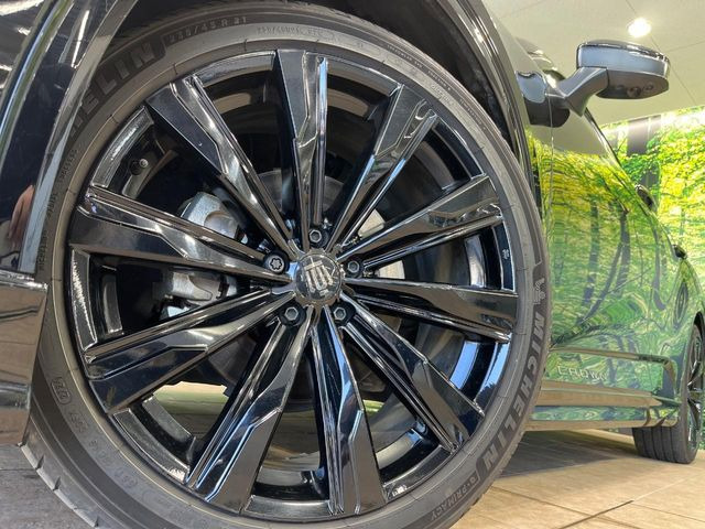 �y����21�C���`�A���~�z�C�[���z�O�ςɃ}�b�`���������A���~�z�C�[���𑕒����Ă���܂��B�e��ЊO�A���~�z�C�[����A�X�^�b�h���X�^�C�����戵�����Ă���܂��B���񂲑��k����������