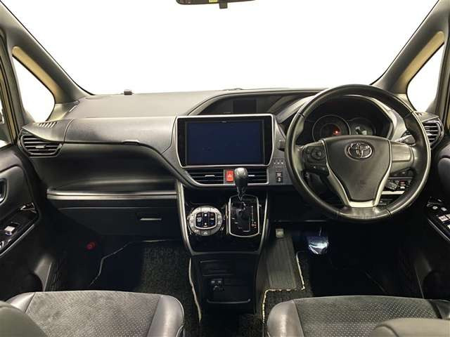 ヴォクシー2.0 ZS 煌III 4WD
