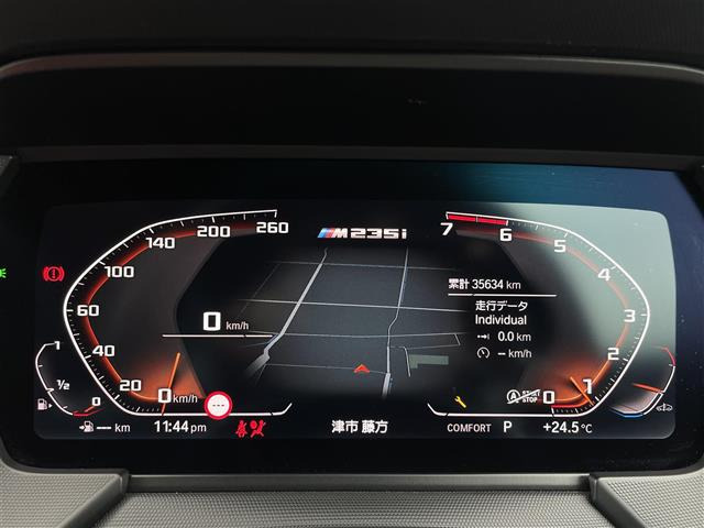 2シリーズグランクーペM235i xドライブ 4WD