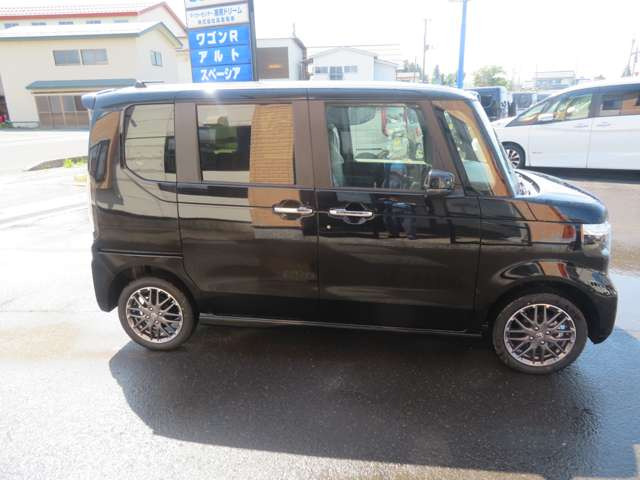 N-BOXカスタムターボ 4WD
