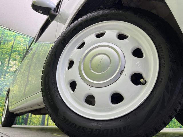 �y����14�C���`�A���~�z�C�[���z�O�ςɃ}�b�`���������A���~�z�C�[���𑕒����Ă���܂��B�e��ЊO�A���~�z�C�[����A�X�^�b�h���X�^�C�����戵�����Ă���܂��B���񂲑��k����������