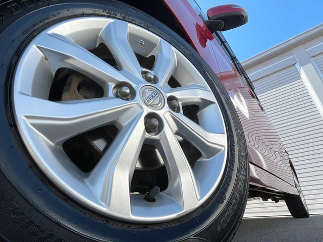 �y�����A���~�z�C�[���z�O�ςɃ}�b�`���������A���~�z�C�[���𑕒����Ă���܂��B�e��ЊO�A���~�z�C�[����A�X�^�b�h���X�^�C�����戵�����Ă���܂��B���񂲑��k����������