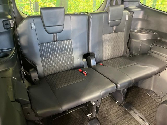 ドライバーによって運転しやすいポジションは異なり、あの車はどうなのか不安なこともありますよね。気になるお車は店頭で乗り込んでご確認いただけます♪