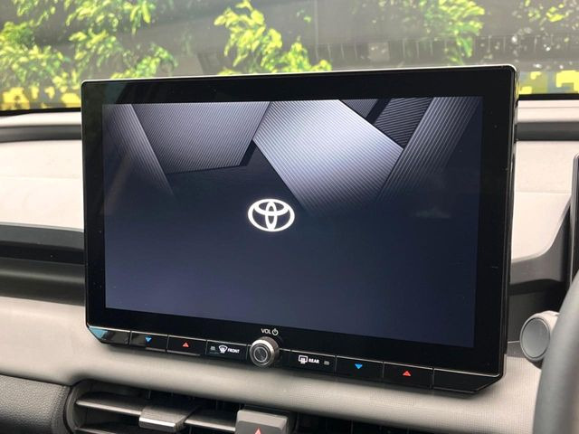 �y12.9�C���` �f�B�X�v���C�I�[�f�B�I�z���ʂ̃f�B�X�v���C��AppleCarPlay��AndroidAuto�����p�\�B�傫�ȉ�ʂŃX�}�z�i�r�A�v���������p���������܂���