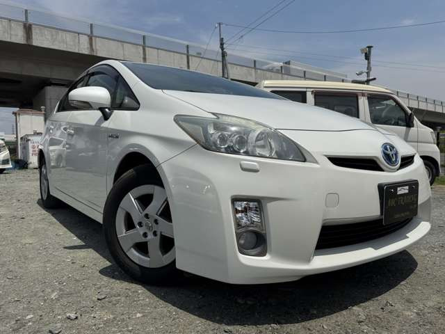 プリウス1.8 S
