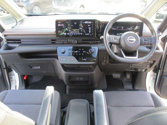 セレナ1.4 e-POWER ハイウェイスターV