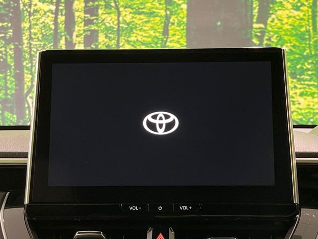 �y10.5�C���` �f�B�X�v���C�I�[�f�B�I�z���ʂ̃f�B�X�v���C��AppleCarPlay��AndroidAuto�����p�\�B�傫�ȉ�ʂŃX�}�z�i�r�A�v���������p���������܂���