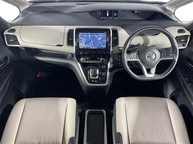 セレナ1.2 e-POWER ハイウェイスターV