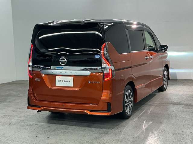 セレナ1.2 e-POWER ハイウェイスターV