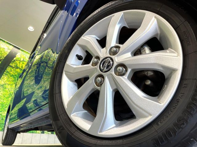 �y����14�C���`�A���~�z�C�[���z�O�ςɃ}�b�`���������A���~�z�C�[���𑕒����Ă���܂��B�e��ЊO�A���~�z�C�[����A�X�^�b�h���X�^�C�����戵�����Ă���܂��B���񂲑��k����������