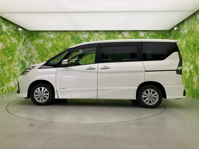 セレナ2.0 ハイウェイスターV 4WD