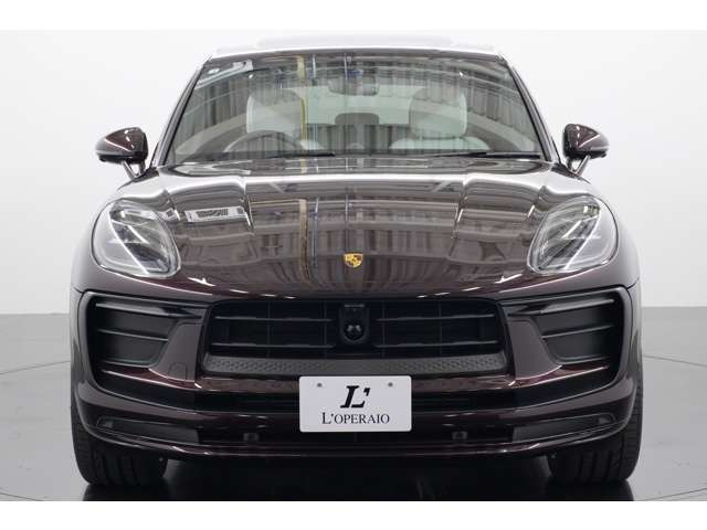 <��v����>2.0L ����4�C��DOHC�^�[�{�A265ps/40.8kgm�A�S��&times;�S��&times;�S��mm 4730&times;1925&times;1625mm�A�ԗ��d�� 10kg