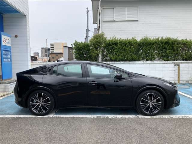 プリウス2.0 Z