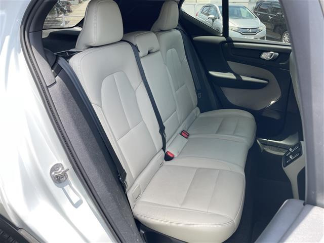 XC40アルティメット B4 AWD 4WD