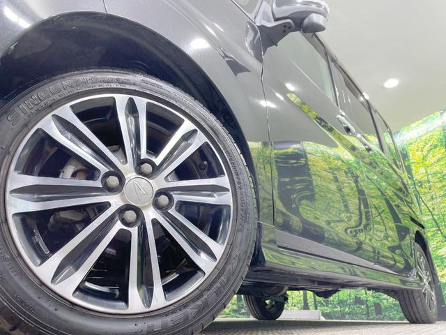 �y����15�C���`�A���~�z�C�[���z�O�ςɃ}�b�`���������A���~�z�C�[���𑕒����Ă���܂��B�e��ЊO�A���~�z�C�[����A�X�^�b�h���X�^�C�����戵�����Ă���܂��B���񂲑��k����������