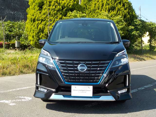 セレナ1.2 e-POWER ハイウェイスターV アーバンクロム
