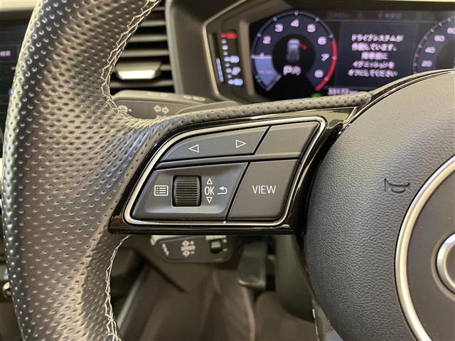 A1スポーツバック25 TFSI Sライン
