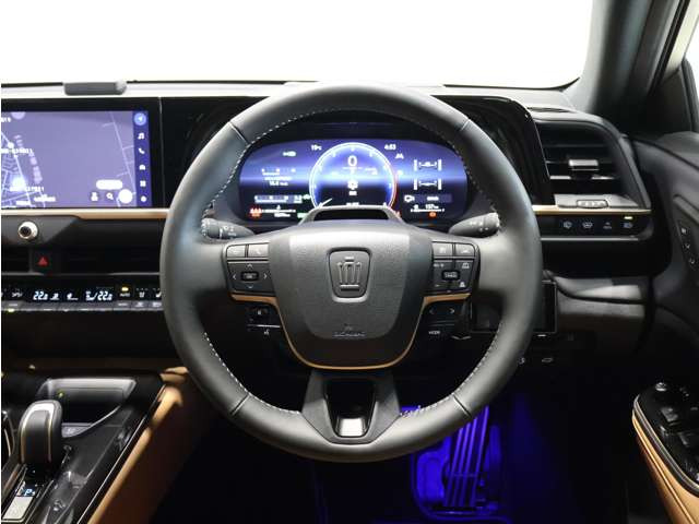 クラウンスポーツ2.5 Z E-Four 4WD