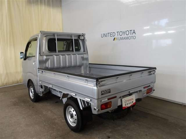 ピクシストラックスタンダード 4WD
