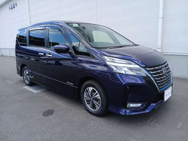 セレナ1.2 e-POWER ハイウェイスターV