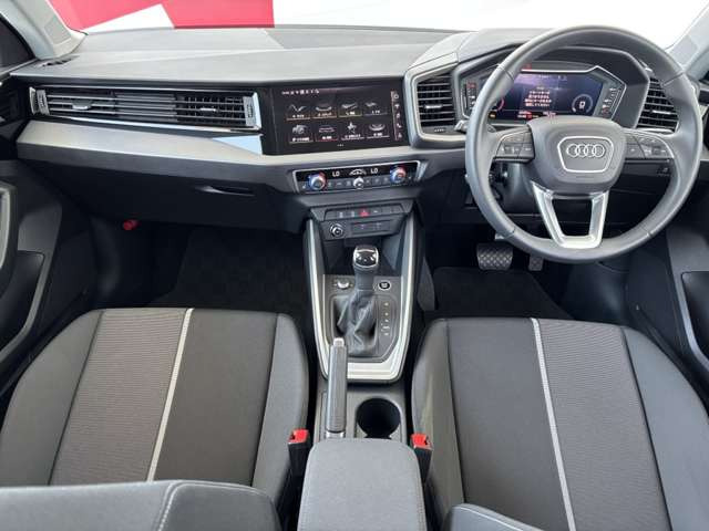 A1スポーツバック25 TFSI アドバンスド