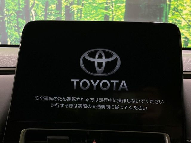 �y10.5�C���` �f�B�X�v���C�I�[�f�B�I�z���ʂ̃f�B�X�v���C��AppleCarPlay��AndroidAuto�����p�\�B�傫�ȉ�ʂŃX�}�z�i�r�A�v���������p���������܂���